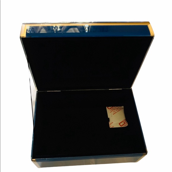 Blue Glass Jewelry keepsake Box, With Gold Trim - Picture 5 of 5